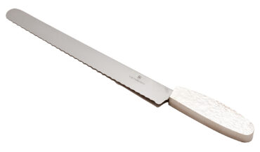 Hammered Challah Knife with Large Victorniox Blade