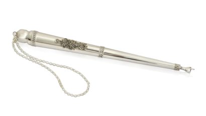 Traditional filigree sterling silver Torah Pointer Yad. Judaica gifts made in Israel