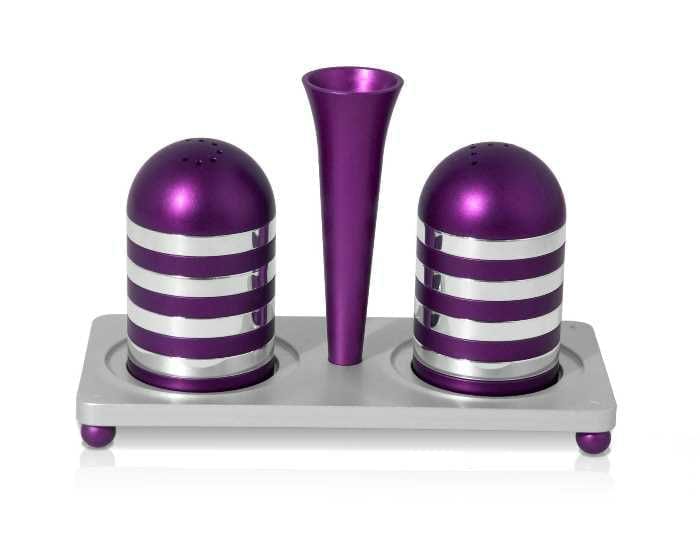 Modern Salt and Pepper Shaker Set