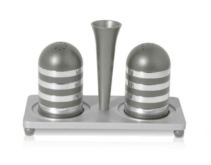 Modern Salt and Pepper Shaker Set