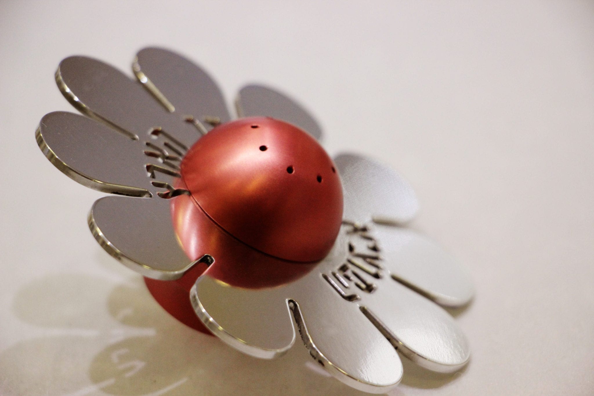 Shiny Salt & Pepper Shaker – Flower Shaped with Blessing