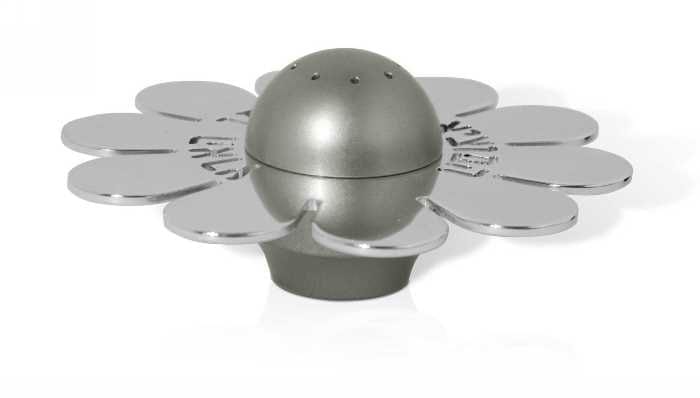 Shiny Salt & Pepper Shaker – Flower Shaped with Blessing