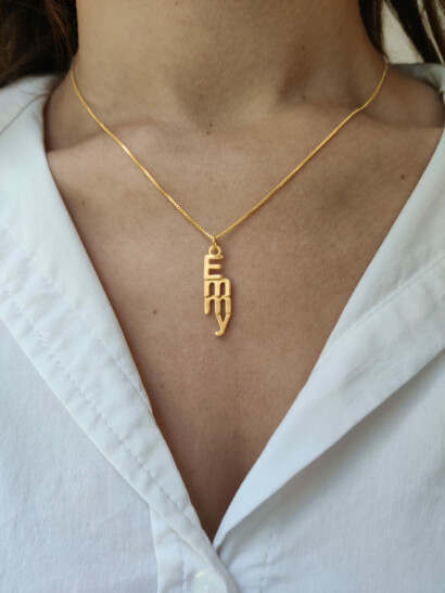 3D Custom Vertical 14K Gold Name Necklace