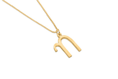 14K Gold Curved-Style Chai Pendant