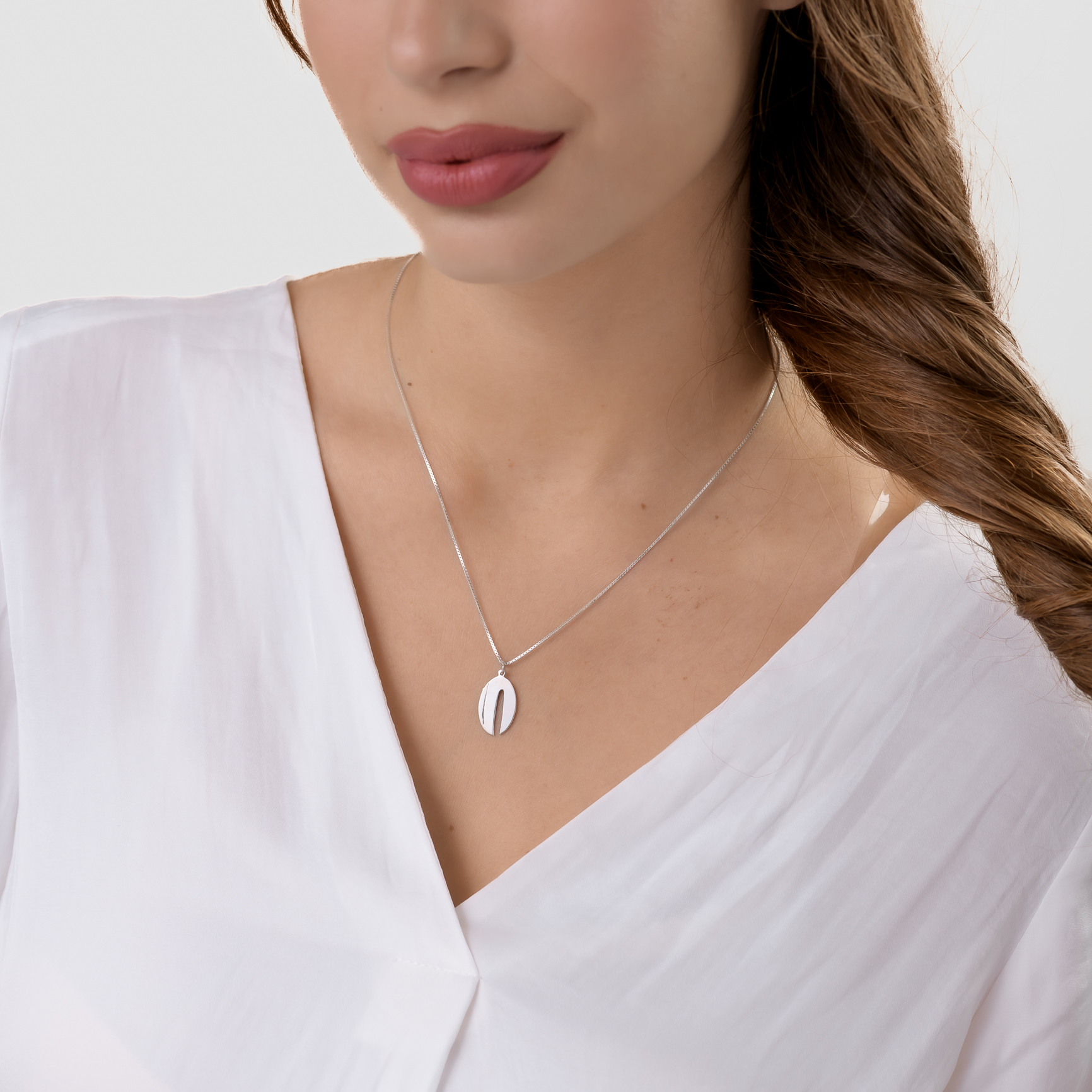 Sterling Silver Modern Round Shape Chai Pendant