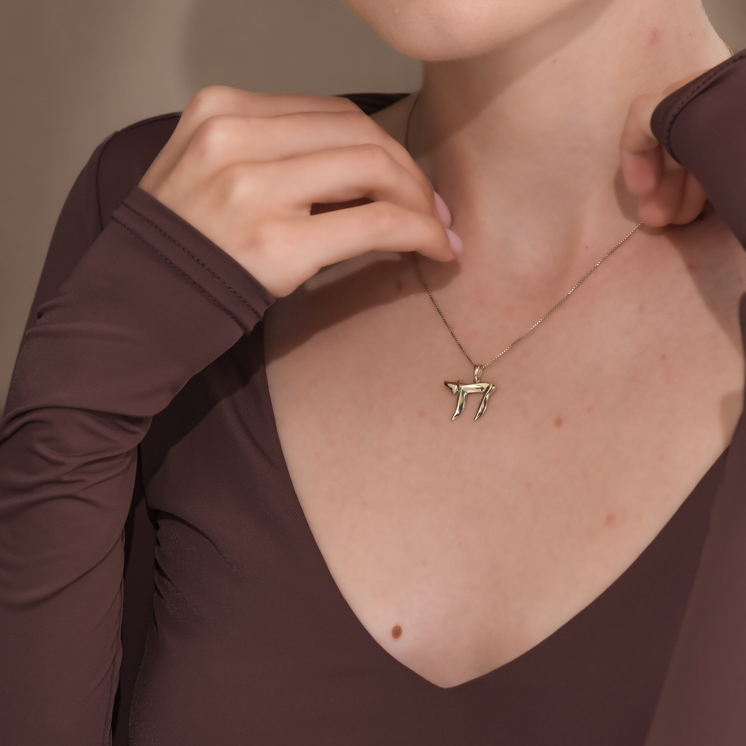 14K Gold Modern Unisex Chai Pendant Necklace