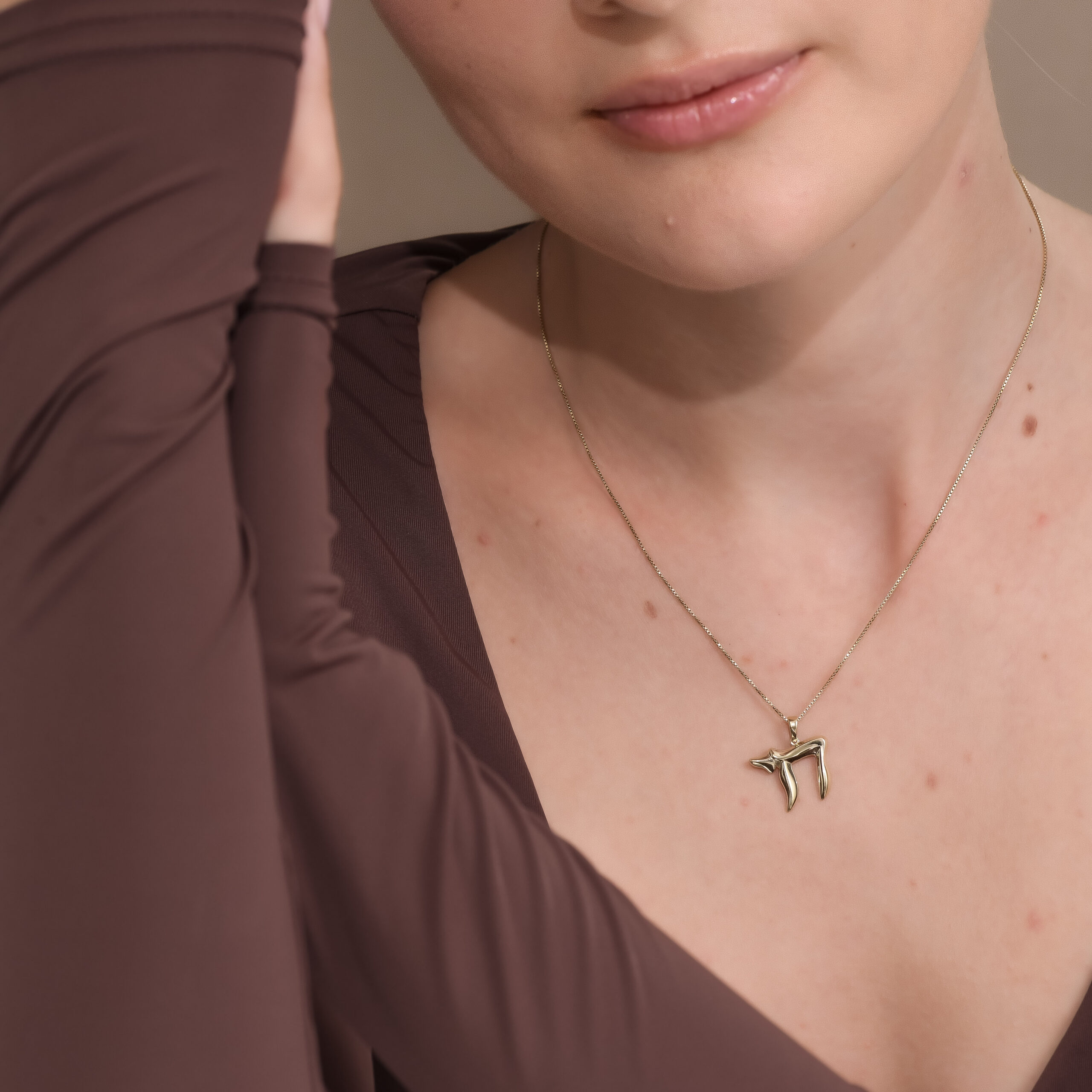 14K Gold Modern Unisex Chai Pendant Necklace