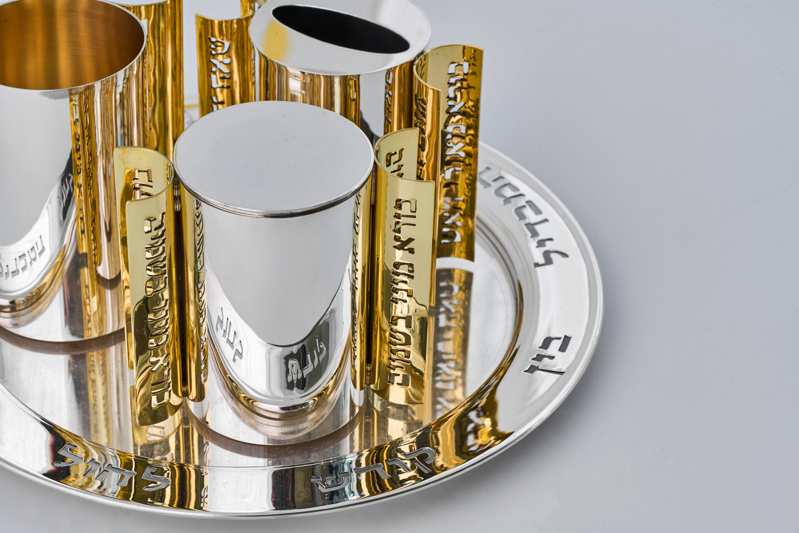 Slanted-Top Modern Sterling Silver Havdalah Set with Arch Handles
